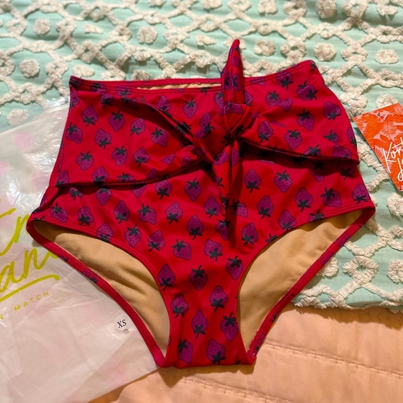 KORTNI JEANE Tie-Up Front “Purple Berry” bottoms - XS - NWT - Picture 5 of 8